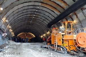 В Киеве построят два тоннеля под Днепром