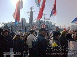 Участники митинга в Севастополе потребовали вынести на международный уровень вопрос о возвращении Крыма России!