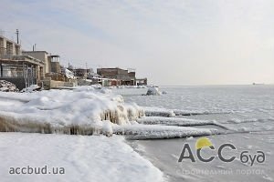 В связи с образованием льда в акватории Одесский порт объявил ледовую кампанию