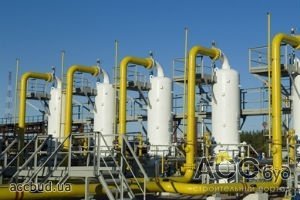 Газ в украинских подземных хранилищах начал сокращаться