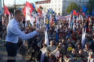 Менять нужно не людей при власти, а систему власти