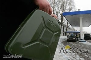 Белоруссия приостановила поставки бензина в Россию